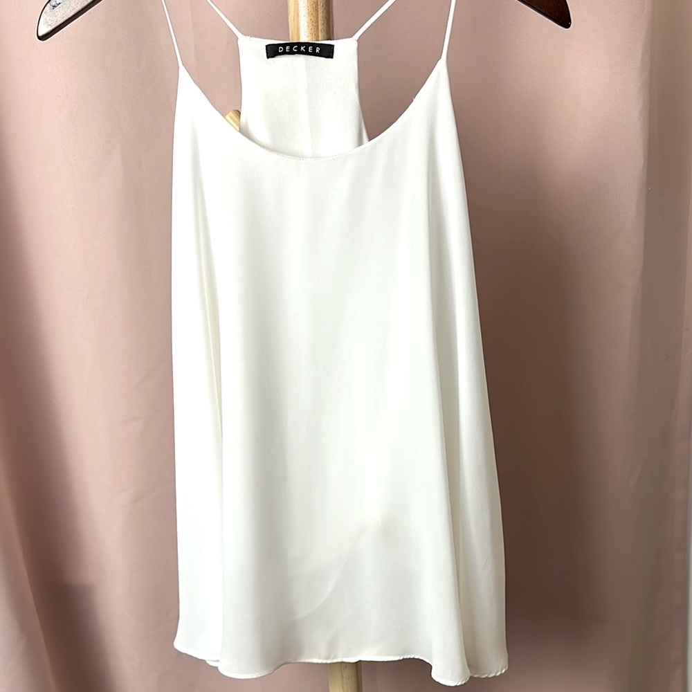 White flowy spaghetti strap tank top sz S